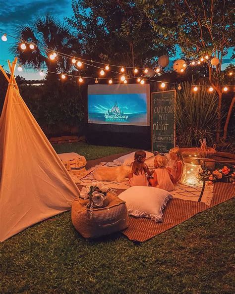 21 DIY Outdoor Movie Screen Ideas For A Magical Backyard | Diy backyard movie night, Diy outdoor ...