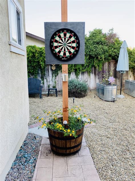 DIY Dartboard Stand - It Started With Toast