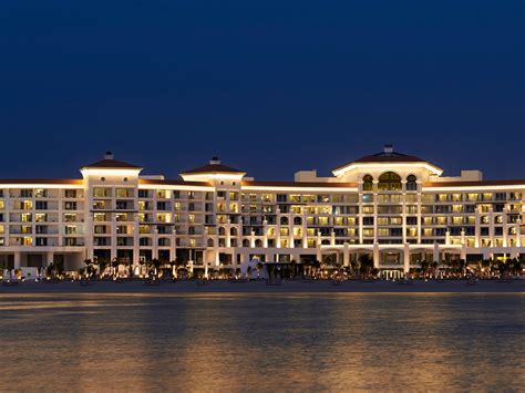 Foodie experiences to try at Waldorf Astoria Dubai Palm Jumeirah | Time ...