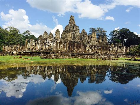 Bayon temple centre of Angkor Thom city | Angkor thom, Angkor, Cambodia