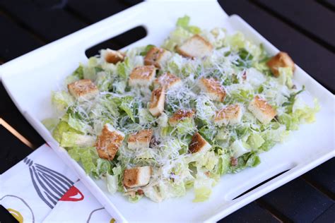 Creamy Caesar Salad Dressing - Momsdish