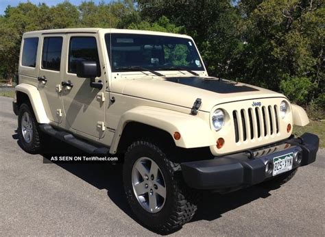 2011 Jeep Wrangler Unlimited Mojave Desert Edition + Extra Rims & Tires