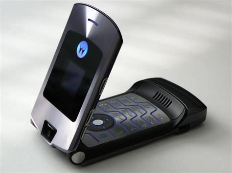 Lenovo to bring back Motorola Razr flip-phones to challenge new Nokia 3310? | IBTimes UK