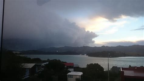 PHOTOS: Snow falls in Dunedin, plus your best April snaps so far | WeatherWatch - New Zealand's ...