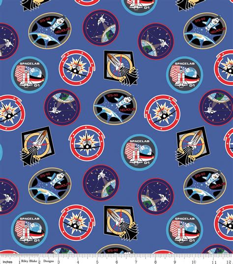 Nasa Cotton Fabric Patches on Blue | JOANN | Papeis de parede