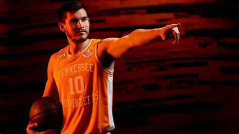 #25 Tennessee Vols Basketball travels to Auburn, Saturday - Clarksville ...