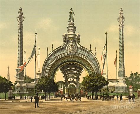 Paris 1900 Exposition Universal Grand Entrance Photograph by Padre Art