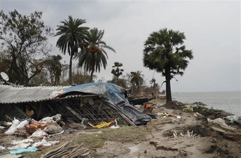 Cyclone In Mumbai / Cyclone Nisarga Keeps Mumbai On Edge Location ...