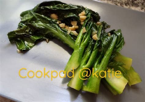 Stir Fry Gai Lan Recipe by Katie - Cookpad