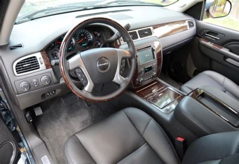 GMC Sierra 2500 HD Denali Blends Denim and Diamonds With Leather and Lace