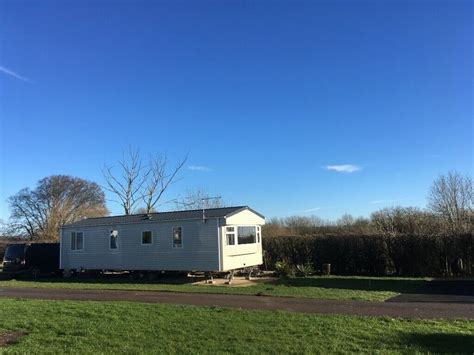 Peak District. Immaculate 6-berth static caravan on the exclusive ...