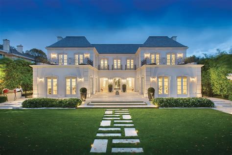 Double balcony roof | Huizen, Franse huizen, Architectuur