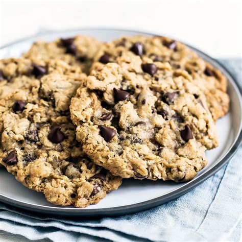 Oatmeal Chocolate Chip Cookies