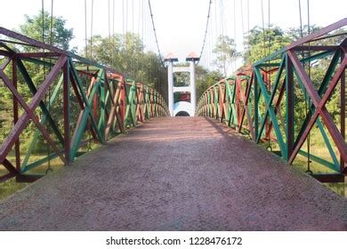 Truss Bridge Examples Stock Photo 1228476172 | Shutterstock