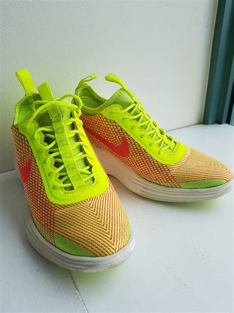 Nike Lunarlon Sneakers, Women's Fashion, Footwear, Sneakers on Carousell