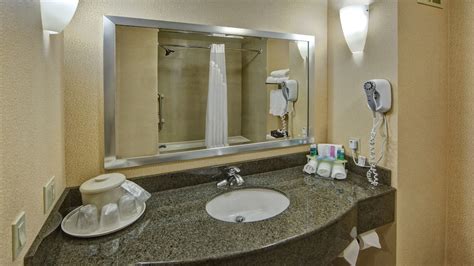 Holiday Inn Express Hotel & Suites Cookeville, an IHG Hotel Cookeville ...