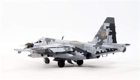 Sukhoi Su-25 Frogfoot - Model Aces