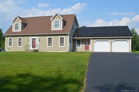 Hebron, CT Real Estate - Hebron Homes for Sale | realtor.com®