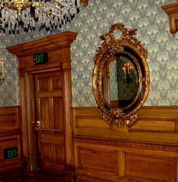 Haunted Mansion Foyer Wallpaper