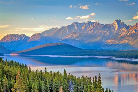 9 Best Campgrounds in Kananaskis Country, Alberta | PlanetWare