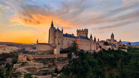 Descubre el Alcázar de Segovia: Un Viaje a través de la Historia y la Arquitectura