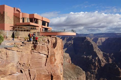 What to expect from the Grand Canyon Skywalk in 7 photos