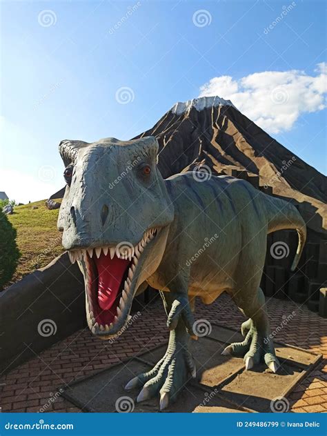 Dinosaur Park, Natural History Museum, Svilajnac, Serbia Stock Image - Image of statue, cattle ...