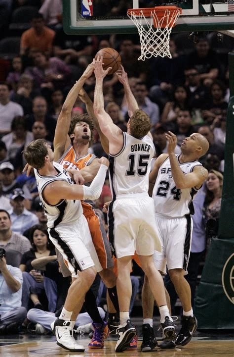 Matt Bonner Dunk