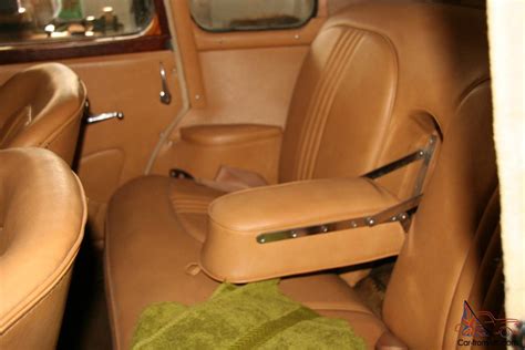 1948 MGY Saloon 2 Tone Green TAN Interior Good Original Condition