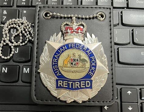 Australian Federal Police Badge Retired B