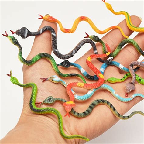 12pcs High Simulation Toy Plastic Snake Model Funny Scary Snake Kids Gag Prank Funny Favor Toys ...