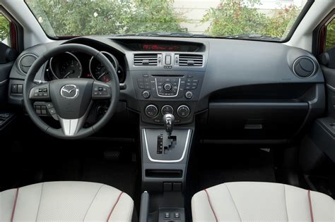 GEBELET: 2012 Mazda5 First Look