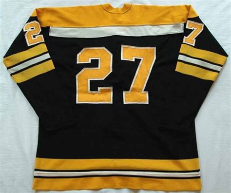 Frosty's Hockey World - Boston Bruins Jersey History: 1972-1973