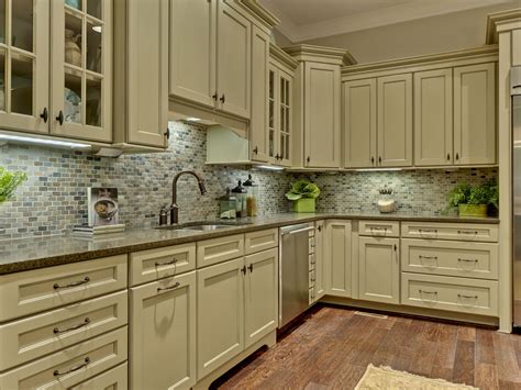 Love. :) | Kitchen cabinet design, Laminate flooring in kitchen, Kitchen renovation