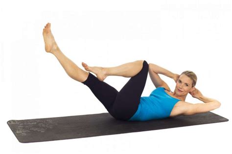 Le Criss Cross un exercice de Pilates pour les abdos