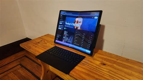 HP Spectre Fold review | Mashable