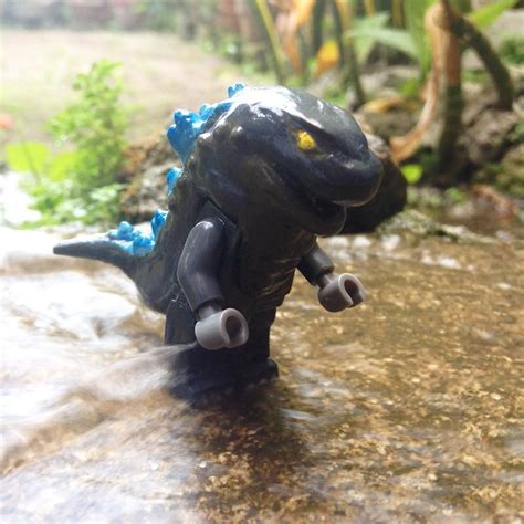 Custom lego Minifig Godzilla #Lego #Godzilla #Godzilla2014 # ...