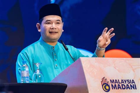 Rafizi: PKR doesn’t have to worry about PM Anwar’s approval ratings, ‘the Opposition is in tatters’