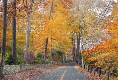 The ultimate Connecticut fall foliage tour