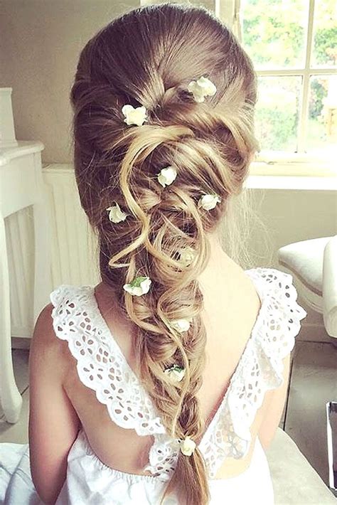 33 Cute Flower Girl Hairstyles (2020 Update) | Penteado para daminhas, Penteados, Ideias de penteado