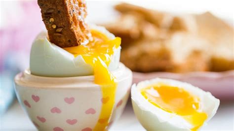 Sunny side up please! Runny eggs safe to eat again, says food safety watchdog | UK News | Sky News