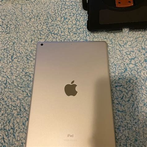 Apple | Tablets & Accessories | Sold Apple Ipad 7th Gen 28gb Never Used Without A Case No ...