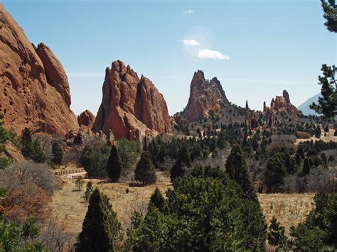 File:Garden of the Gods Cathedral Valley by David Shankbone.jpg