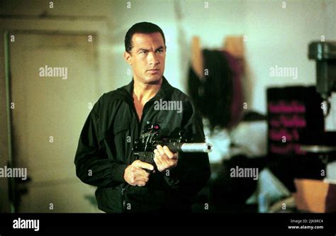 Marked death 1990 steven seagal hi-res stock photography and images - Alamy