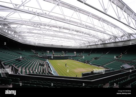 CENTRE COURT ROOF ON WIMBLEDON CHAMPIONSHIP 2009 WIMBLEDON LONDON ...