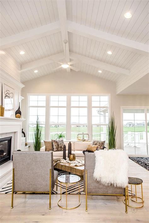 White shiplap ceiling #interiordecorationdetails | Vaulted ceiling ...