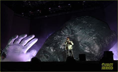 The Weeknd Gets Emotional During Coachella 2018 Set: Photo 4064369 ...