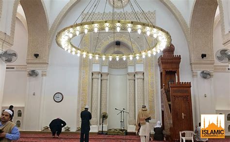 Masjid al-Qiblatain - IslamicLandmarks.com