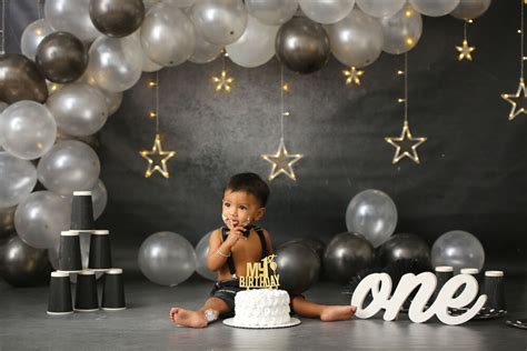 Hire a Photographer for Your 1st Birthday Party - The Bash