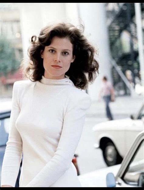 Sigourney Weaver 1980’s : r/LV426